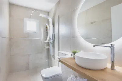 img/masonry/huacachina-studio/Estudio 4 - Bano 5.webp