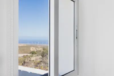 img/masonry/huacachina-studio/Estudio 4 - Ventana.webp