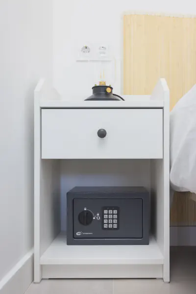 img/masonry/timia-oasis-studio/Estudio 3 - Caja Fuerte.webp