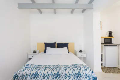 img/masonry/timia-oasis-studio/Estudio 3 - Cama.webp